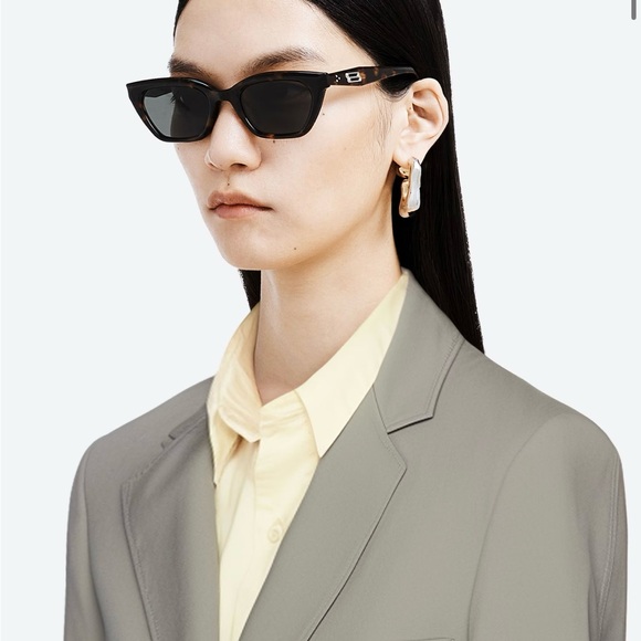 GENTLE MONSTER Accessories - Nonn T1 Gentle Monster Sunglasses NWT